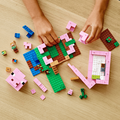 Piggy House Set - 490pcs Interlocking Building Blocks